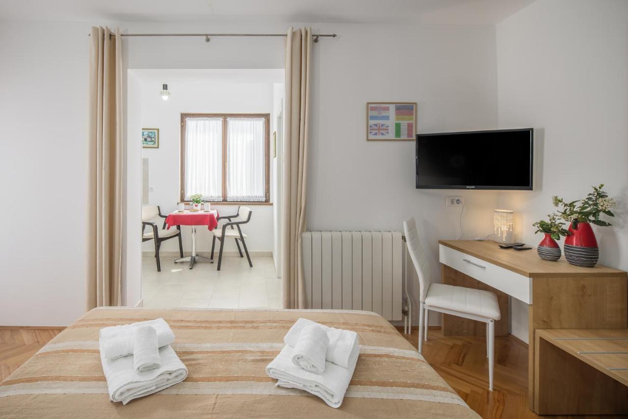 Apartments Villa Katana Porec Ngoại thất bức ảnh