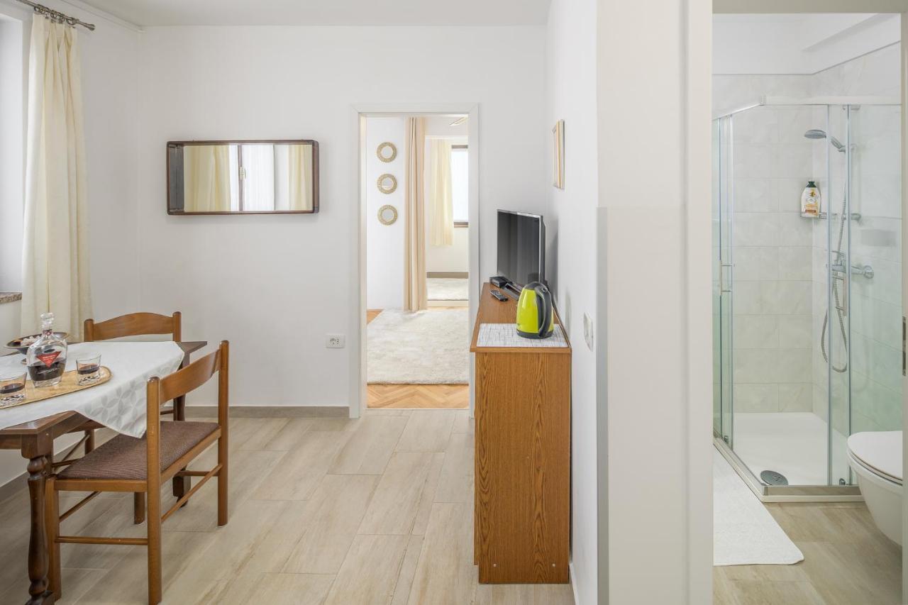 Apartments Villa Katana Porec Ngoại thất bức ảnh